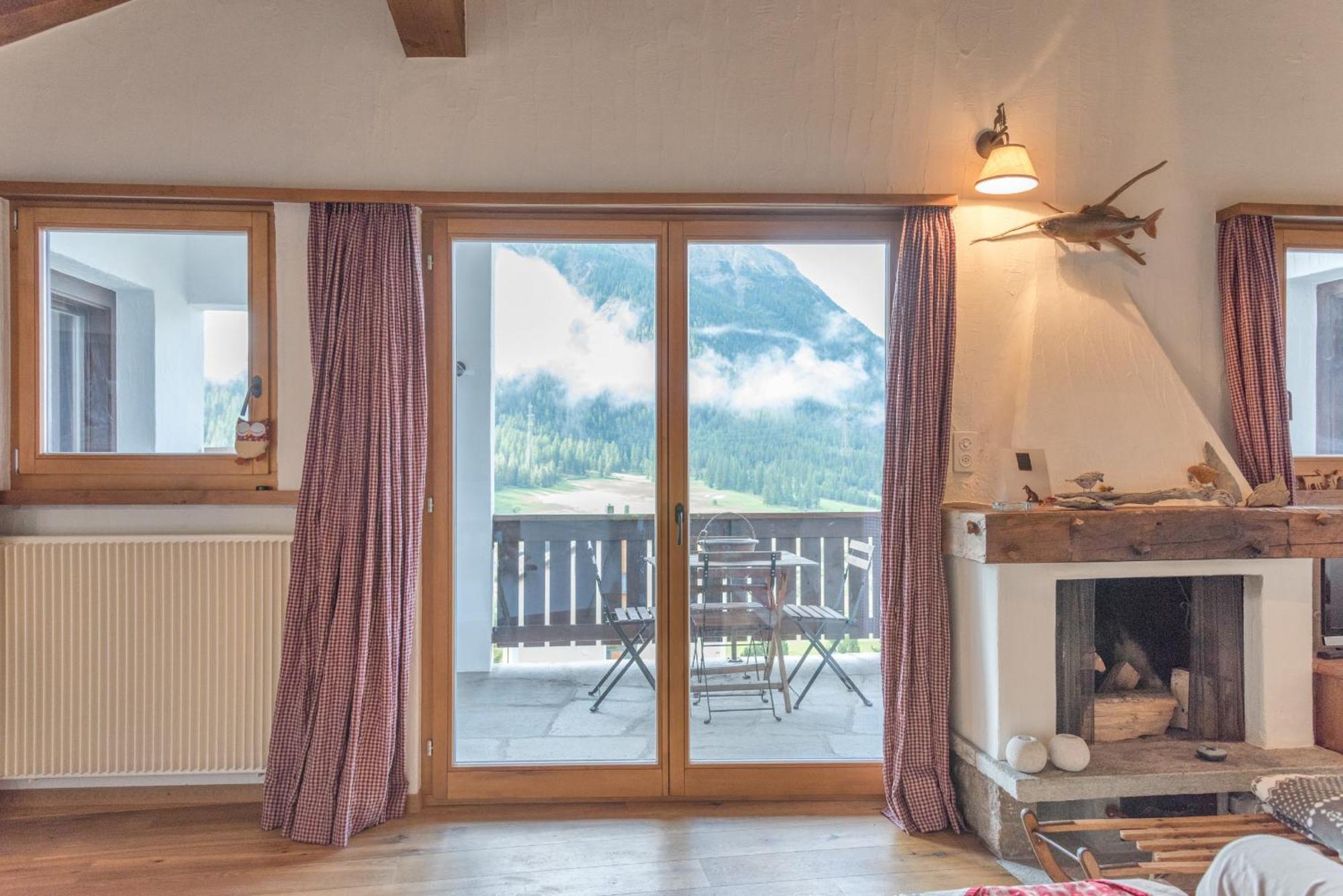 Ferienwohnung Chesa Seja - Zuoz Exterior foto